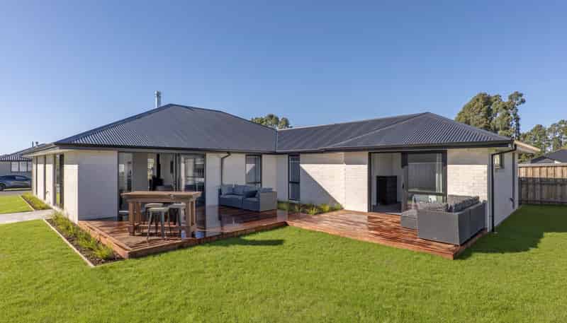 3 Bob Reid Crescent, Darfield