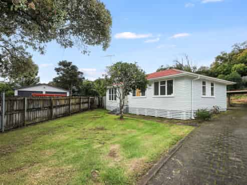 111 Abingdon Place, Thames