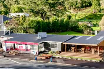 A Proven Performer - Pukeko Store & Cafe 