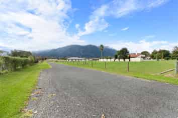 52 Bossons Road, Te Aroha