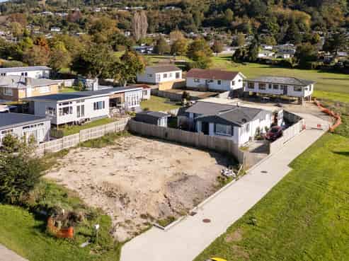 19D Bell Road, Western Heights