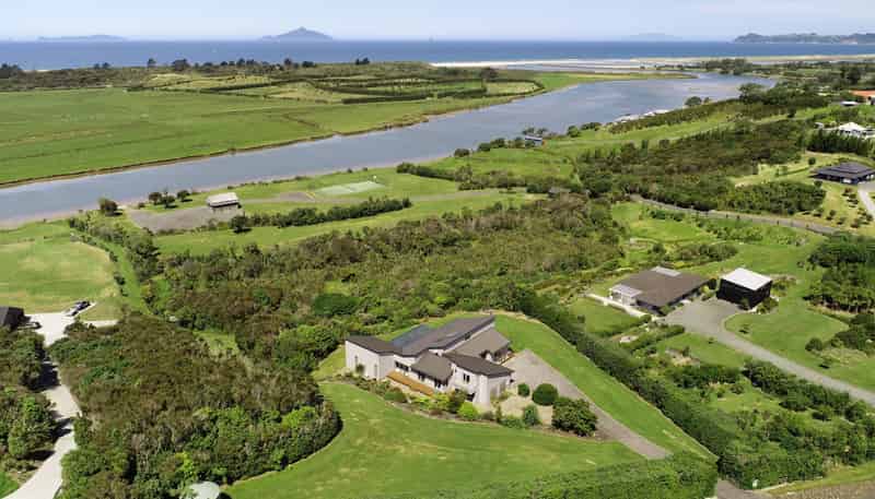 42 Flagstaff Terrace, Waipu