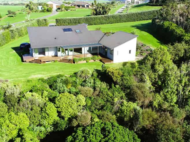 42 Flagstaff Terrace, Waipu