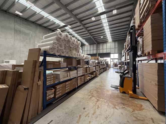 High stud warehouse with minimal office - 410sqm
