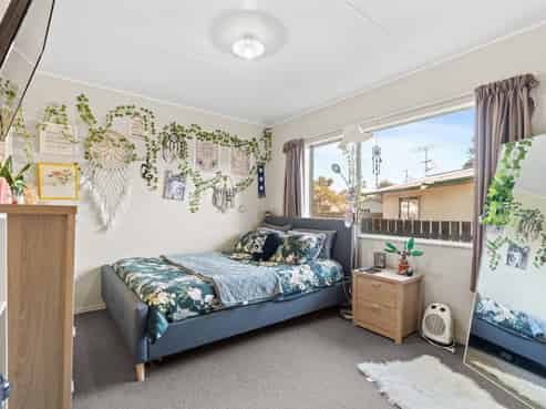 8B Kupe Drive, Carterton