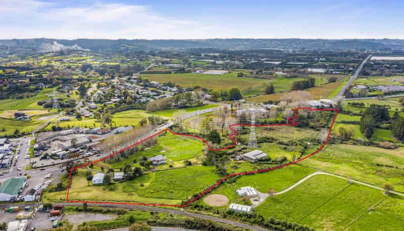 7 Main Road, Kumeu