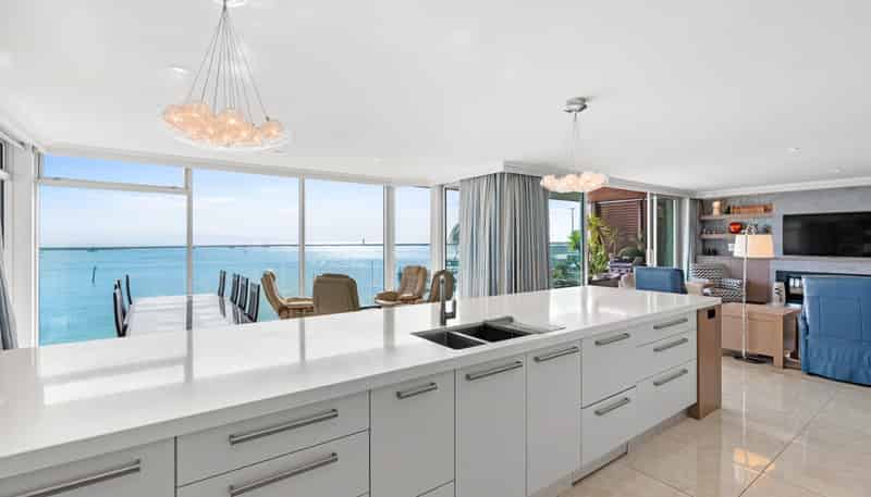 206/283 Wakefield Quay, Stepneyville