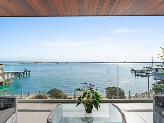 206/283 Wakefield Quay, Stepneyville