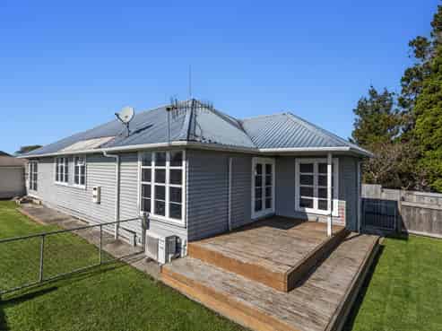 8 Matai Street, Edgecumbe