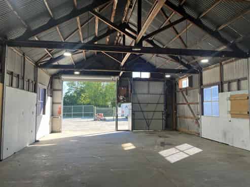 Warehouse & Yard For Lease
