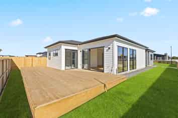 28 Korowhiti Road, Clarks Beach