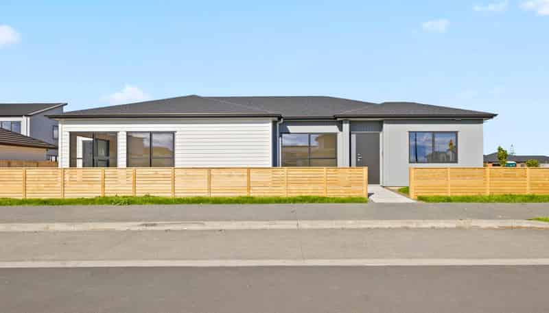 28 Korowhiti Road, Clarks Beach