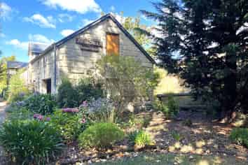 315 Homestead Road, Weston