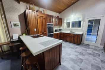 315 Homestead Road, Weston