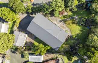 13 Helleur Road, Massey