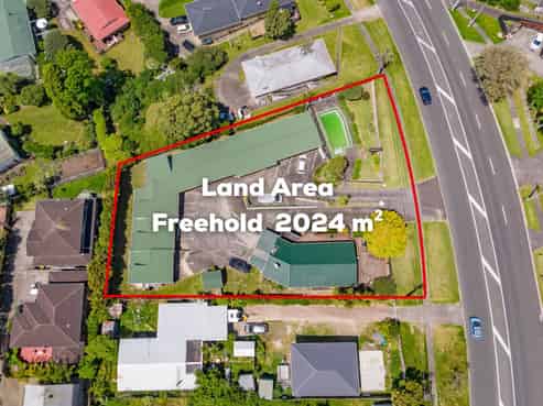 323 - 325 Wairau Road, Totara Vale