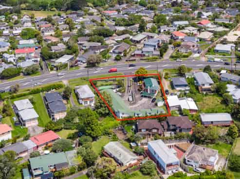 323 - 325 Wairau Road, Totara Vale