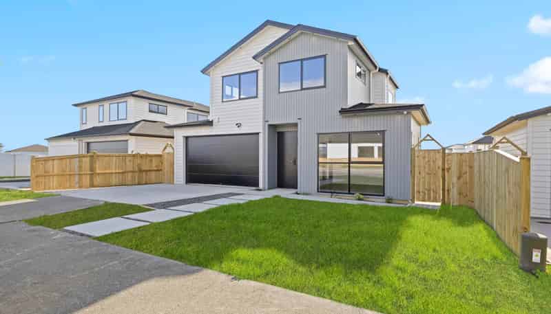 16 Gertrude Cole Road, Clarks Beach