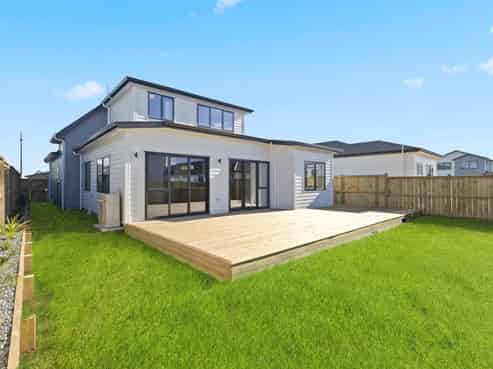 30 Korowhiti Road, Clarks Beach