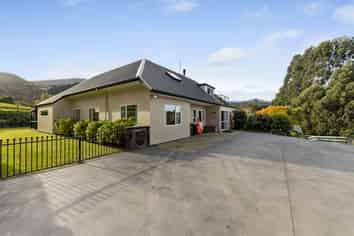 105a Hall Road, Sawyers Bay