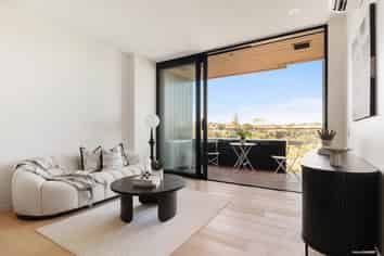 303/48 Esmonde Road, Takapuna