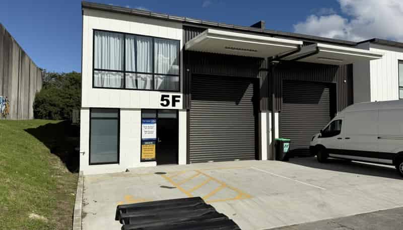 5F/10 Piermark Drive, Albany