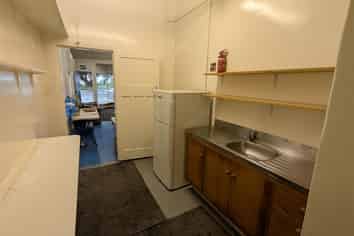 Healthcare and retail options great $$