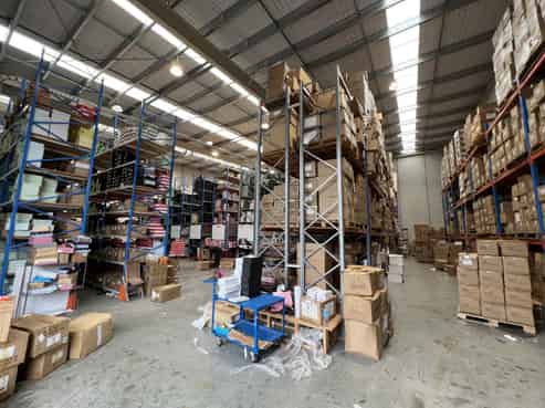 High-Stud Modern Warehouse (7.5m+)