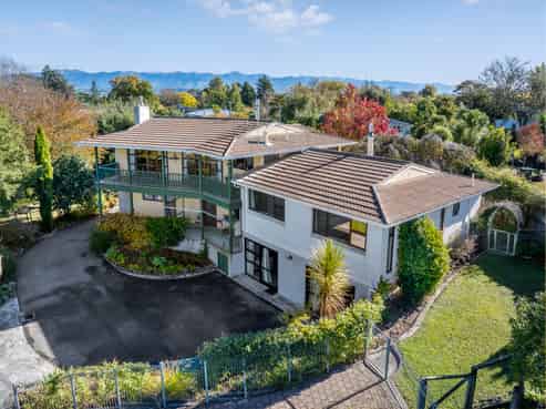 64 Manuka Street, Lansdowne