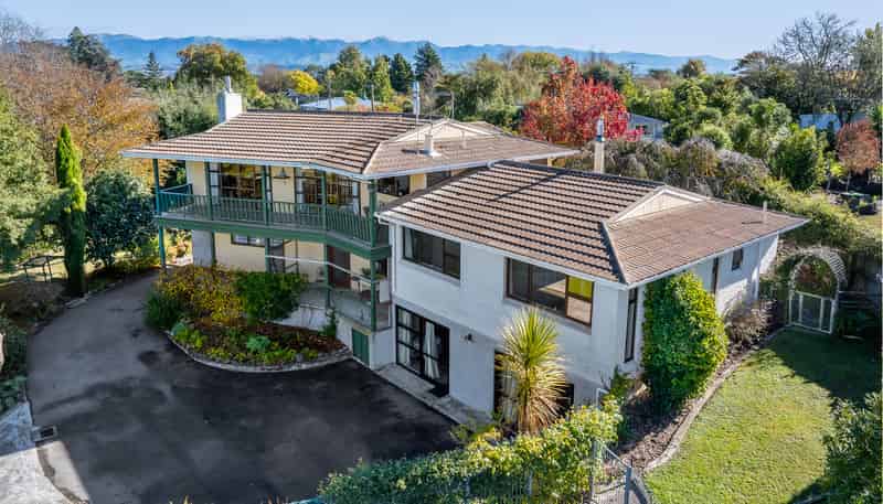 64 Manuka Street, Lansdowne