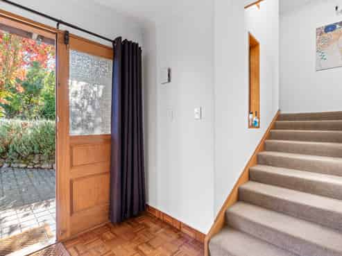 64 Manuka Street, Lansdowne