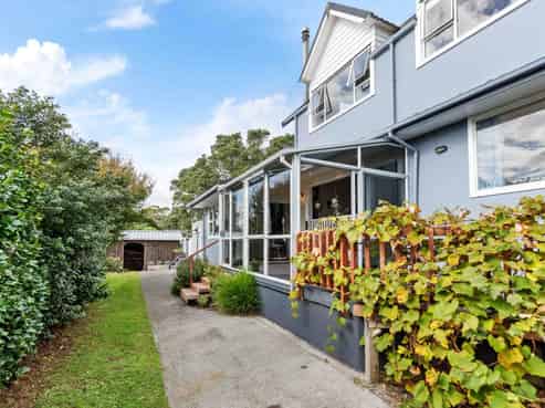 15 Carlton Terrace, Westown