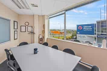 206 sqm Vacant Office