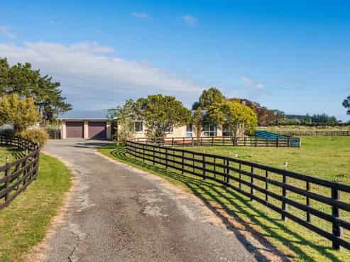 112 Avenue Road, Foxton