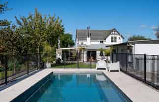 1342 State Highway 50, Waiohiki