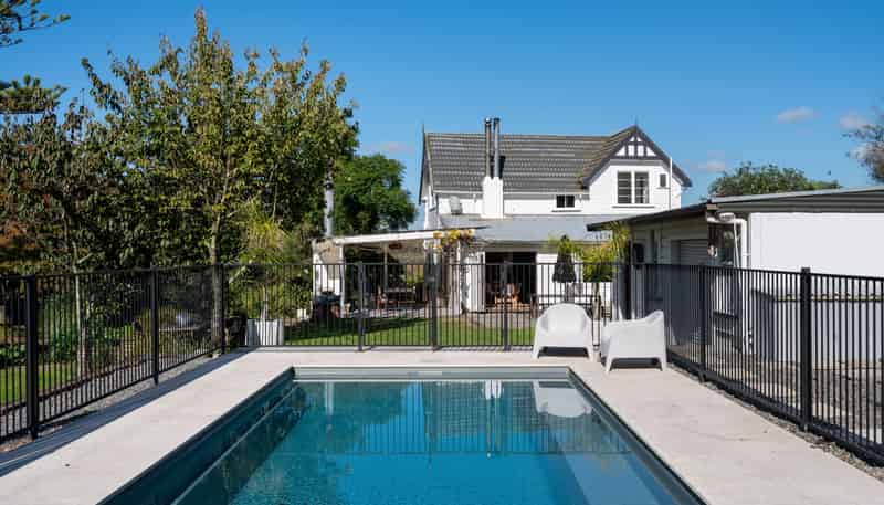 1342 State Highway 50, Waiohiki