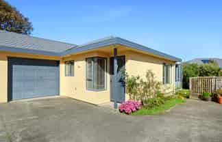 10/58a Molesworth, Taita