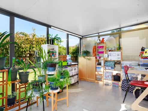 10/58a Molesworth, Taita