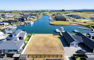 63 Stace Hopper Drive, One Tree Point