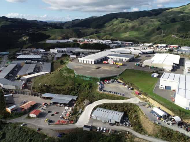 5,000sqm secure yard - Prime location