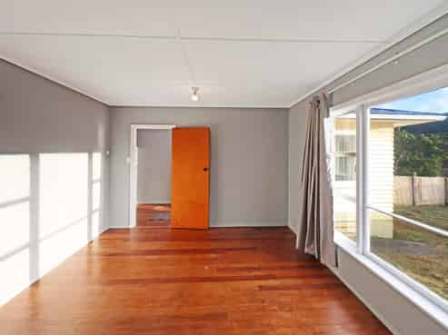 79 Coast Road, Wainuiomata