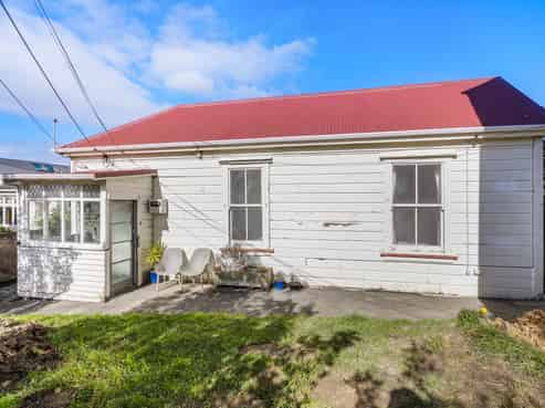 130 Northland Road, Northland