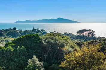 70 Muri Road, Pukerua Bay
