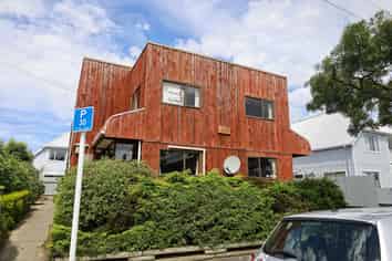 B/223 Leith Street, North Dunedin