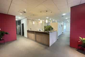 Premium Ormiston Office