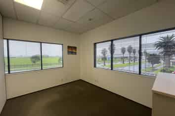 Premium Ormiston Office
