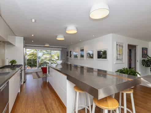 5 Wharemauku Road, Raumati Beach