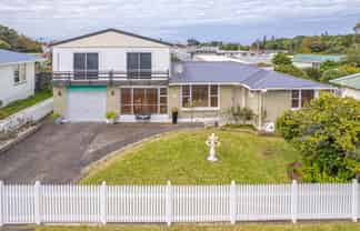 39 Victoria Street, Patea
