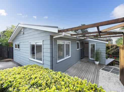 34A Pokapu Street, Titirangi
