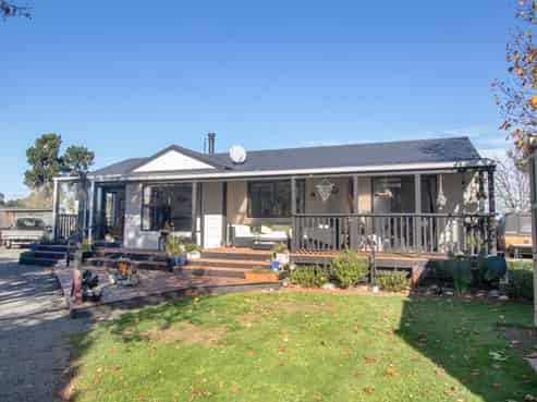 2 Murdoch Place, Mayfield